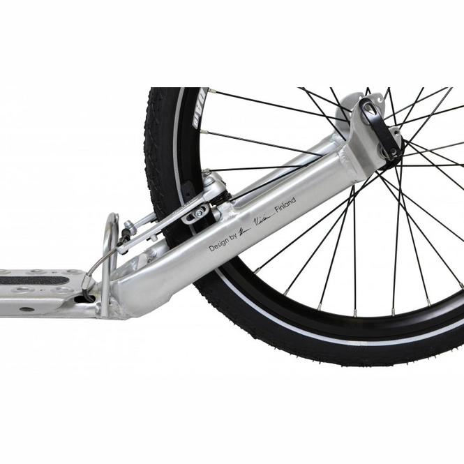 Kickbike Sport Max Tretroller 28/20 Zoll pannensicher Alu silber – Bild 4